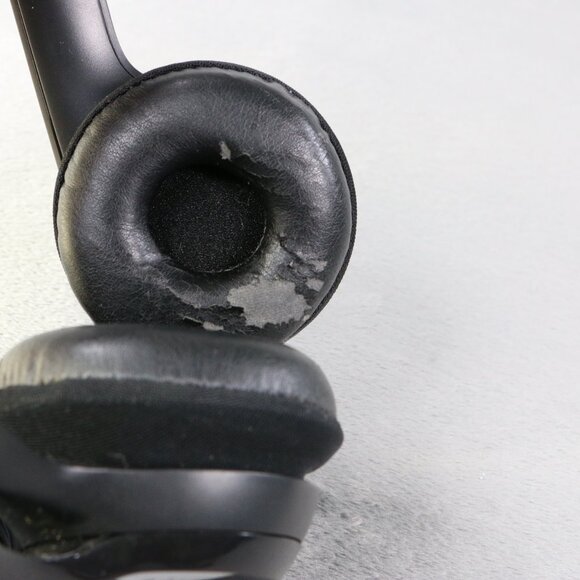 Logitech USB Headset With Mic On-Ear PC Laptop Headphones Volume Control Black - Picture 9 of 12